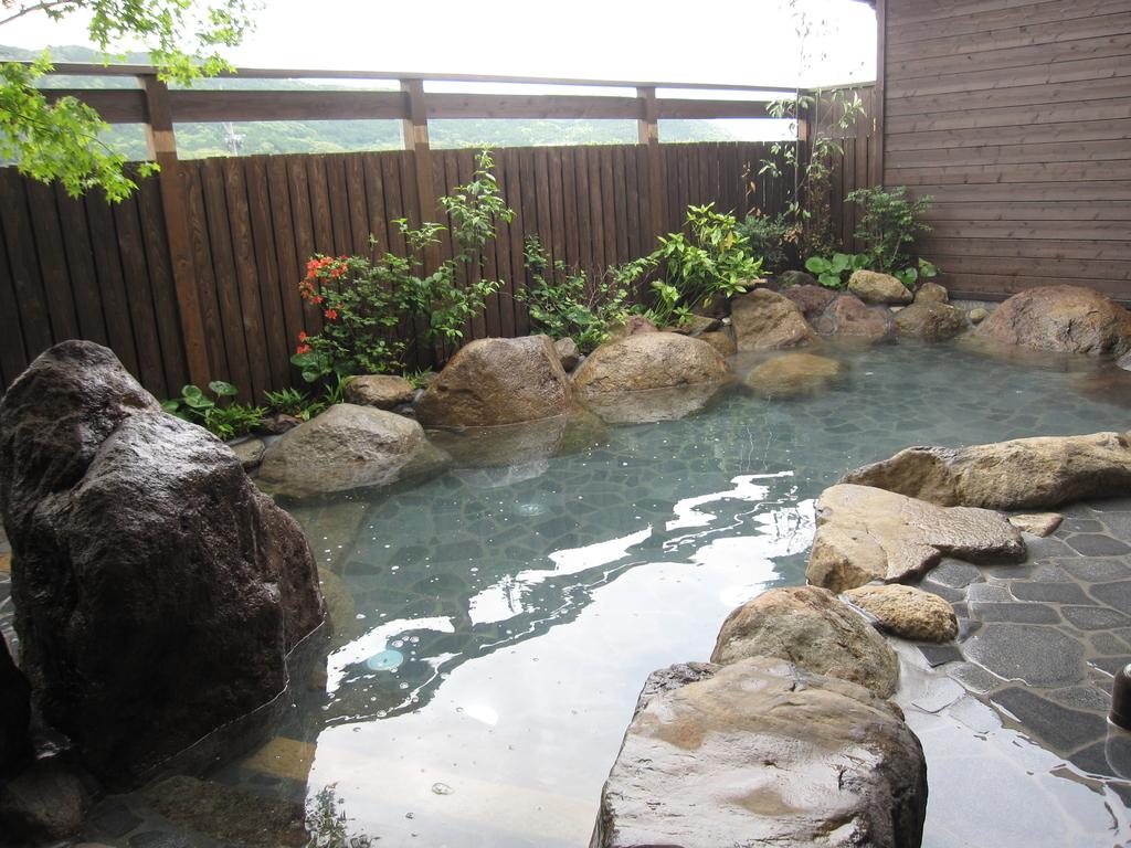 【1日目】17:30 はさみ温泉 湯治楼-1